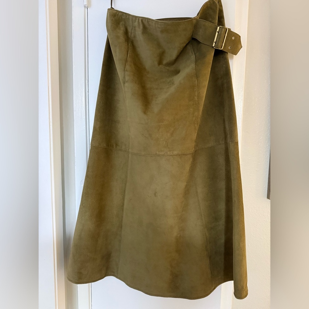 Vintage Worth Petite 100% Genuine Leather Belted Skirt in Olive